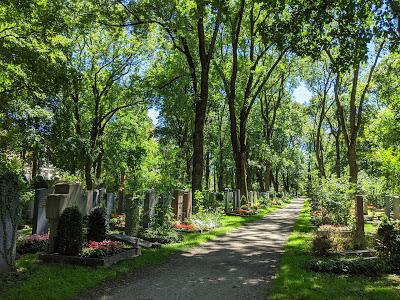 Friedhof Haidhausen (München / Munich) — 17 Fotos