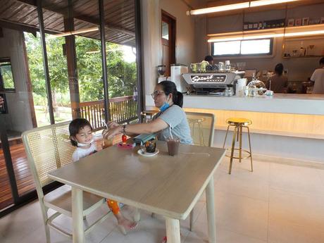 19 juillet 2020: Udonthani : Le « 154.7 Coffee Garden »