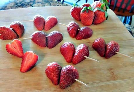 Coeur de fraise enrobé de chocolat Coeur de fraise enrobé de chocolat