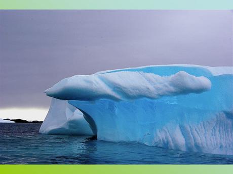 Pays Etranger- L'Antarctitique