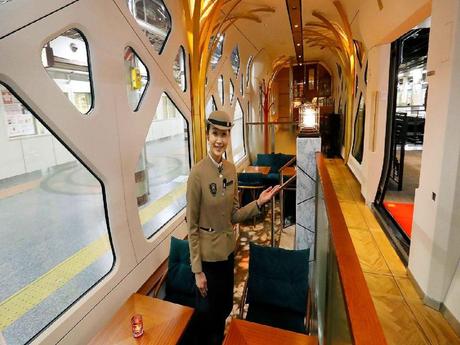 Japon - Shiki-Shima - Un train palace japonais