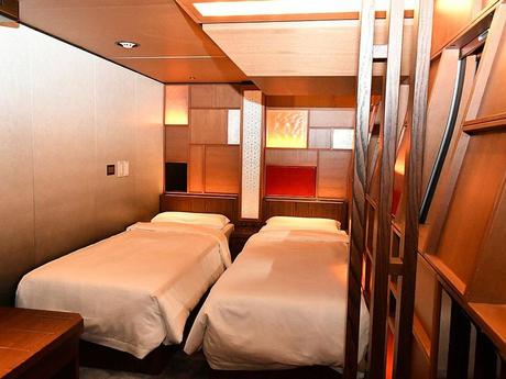 Japon - Shiki-Shima - Un train palace japonais