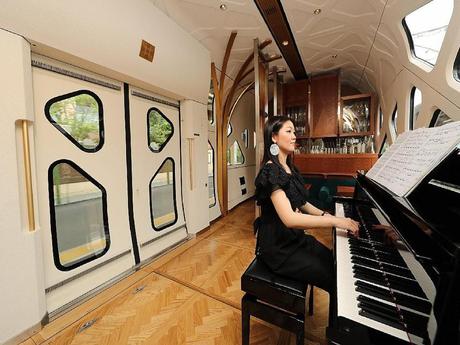 Japon - Shiki-Shima - Un train palace japonais