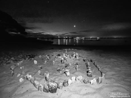 la comète au dessus du menhir à #Loctudy #Bretagne #Finistère