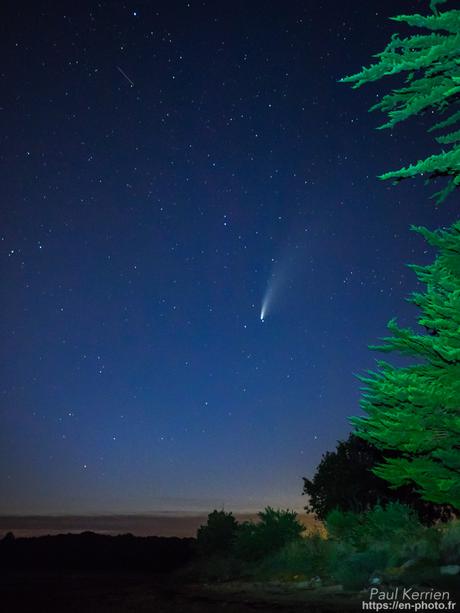 la comète au dessus du menhir à #Loctudy #Bretagne #Finistère