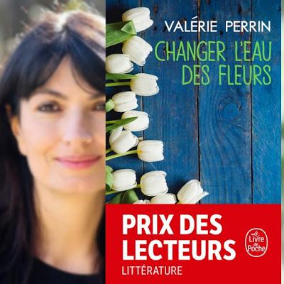 1627. Par réflexe, j'allume le plafonnier. Je n'allume jamais quand une personne entre chez moi mais lorsqu'elle part. Pour remplacer sa présence par de la lumière. *