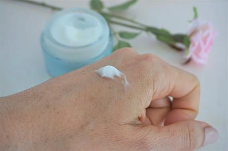 IPEARL, l'alternative à la chirurgie ? IPEARL soin de nuit Lift Smooth and Glow