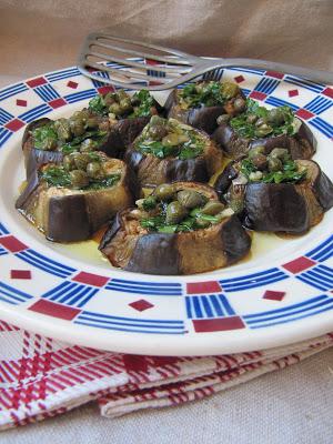Aubergines vinaigrette au poivron et concombre Aubergines vinaigrette au poivron et concombre
