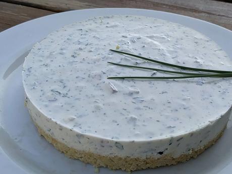 cheesecake salé ail et fines herbes cheesecake salé ail et fines herbes