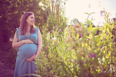 Photos de grossesse en famille en extérieur Nanterre