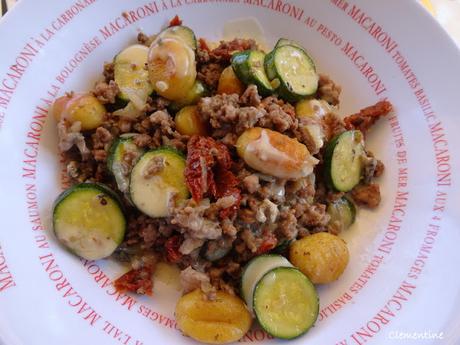 Gnocchi à la viande hachée et sauce gorgonzola Gnocchi à la viande hachée et sauce gorgonzola