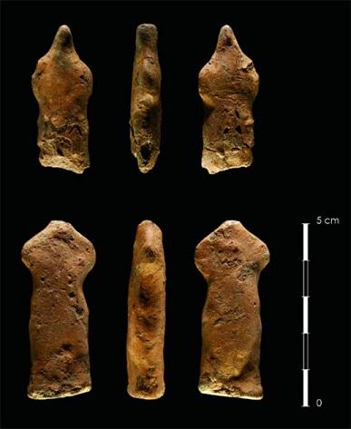 Découverte de figurines néolithiques vieilles de 10 000 ans dans des sépultures en Jordanie