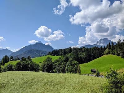 Mittenwald hier und da / Mittenwald ici et là — 21 Bilder / Photos