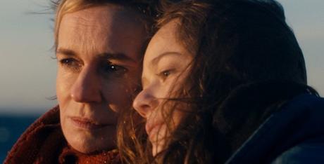 Critique Voir le jour : Voir le lourd Critique Voir le jour : Voir le lourd