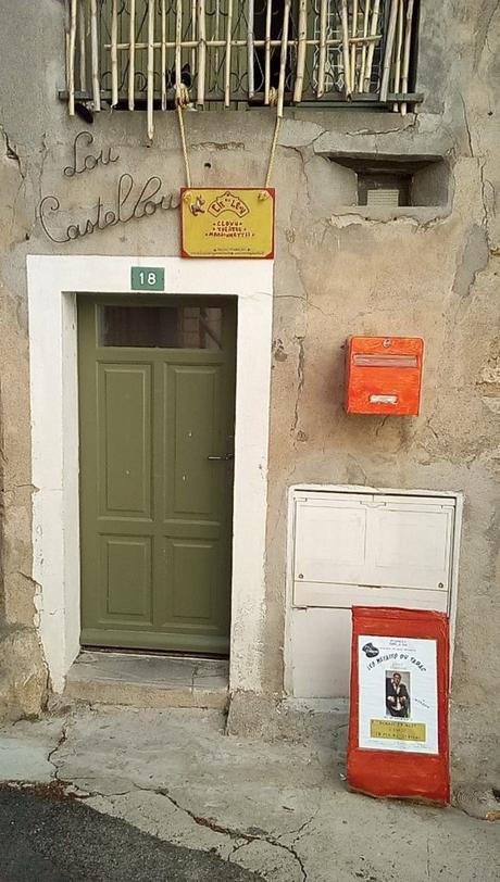 Du théâtre pour la rue à Margon Les méfaits du tabac à Margon