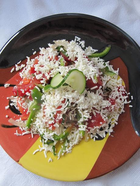 Chopska salata à Sofia Chopska salata à Sofia