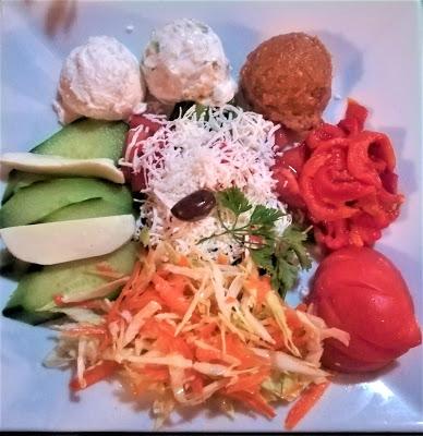 Chopska salata à Sofia Chopska salata à Sofia