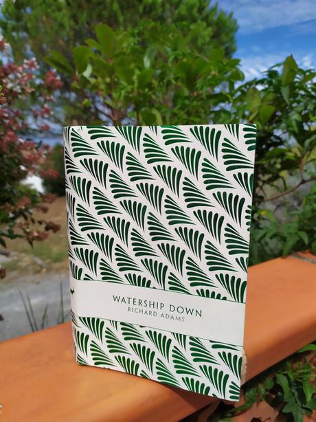 Watership down de Richard Adams aux éditions Monsieur Toussaint Louverture