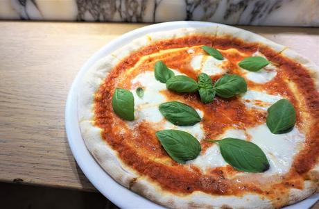 Pain Ail'Péro Vapiano mozzarella C'est l'heure de l'Ail'péro chez Vapiano