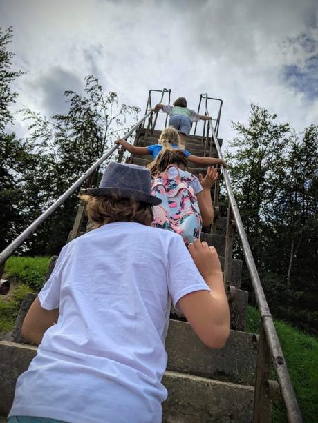 Pas vraiment des vacances… On grimpe au sommet de la Belgique