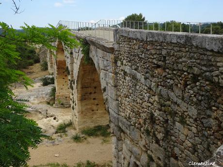 Vacances dans le Vaucluse - De Gordes via Le Pont Julien en direction de Lourmarin