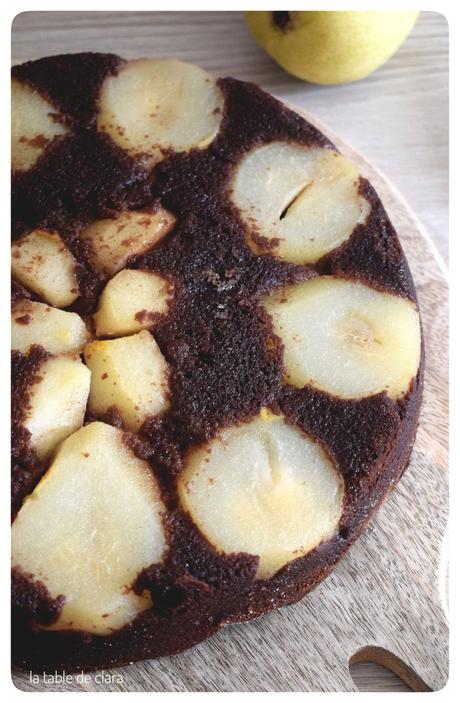 Gâteau au chocolat et aux poires