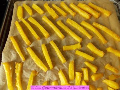 Galettes de lentilles, frites de Polenta et sauce improvisée (Vegan) Galettes de lentilles, frites de Polenta et sauce improvisée (Vegan)