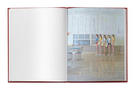 MARIA SVARBOVA – FUTURO RETRO