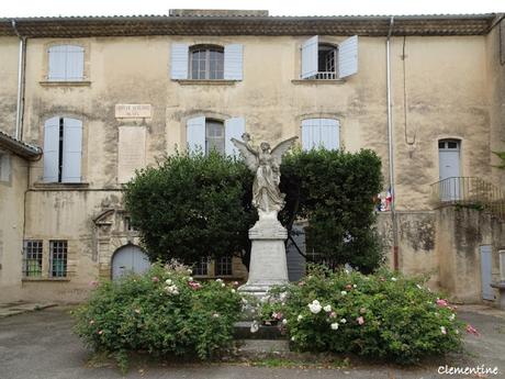 Vacances dans le Vaucluse - Lourmarin, le village d'Albert Camus
