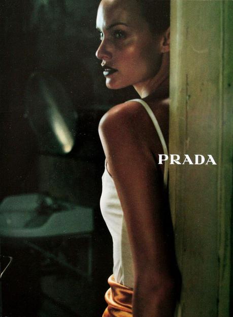 Les plus belles campagnes Prada depuis 1990 Les plus belles campagnes Prada depuis 1990