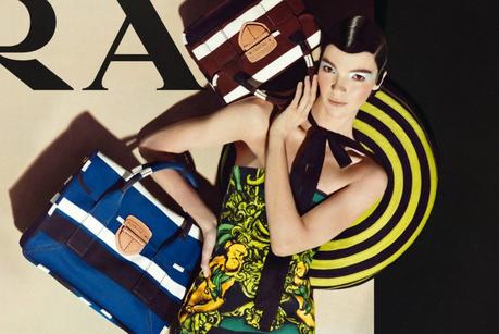 Les plus belles campagnes Prada depuis 1990 Les plus belles campagnes Prada depuis 1990