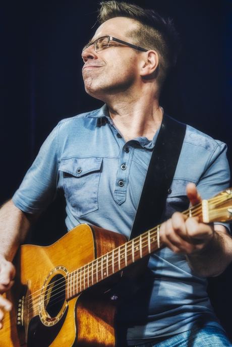 Tenir Paroles, Ian Fournier, contes, poésie et musique Tenir Paroles, Ian Fournier, contes, poésie et musique