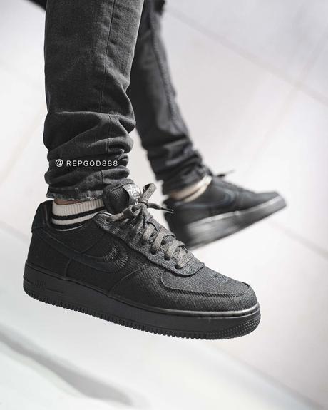 Les deux Stüssy x Nike Air Force 1 ont été révélées Les deux Stüssy x Nike Air Force 1 ont été révélées