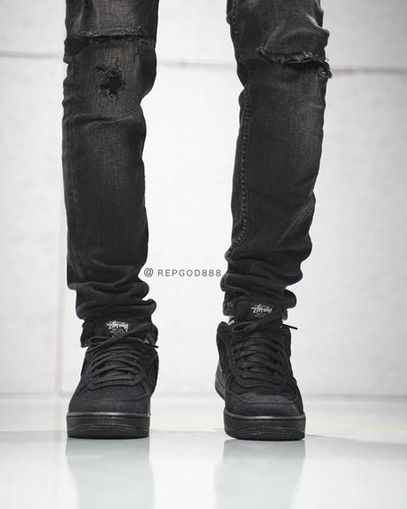 Les deux Stüssy x Nike Air Force 1 ont été révélées Les deux Stüssy x Nike Air Force 1 ont été révélées