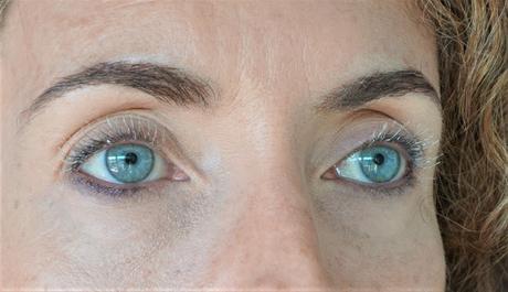 Lash Paradise base Le duo Lash Paradise de L'Oréal vous fait un regard divin