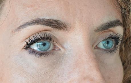 Lash Paradise base et mascara résultat Le duo Lash Paradise de L'Oréal vous fait un regard divin