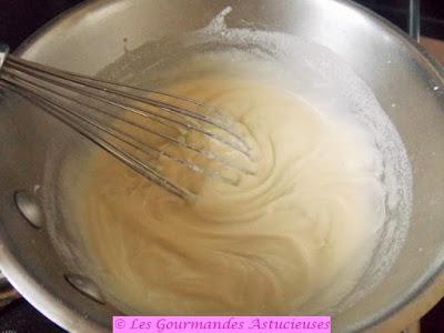 Tarte fine (sarrasin-pois chiches) aux orties et aux pommes de terre (Vegan)