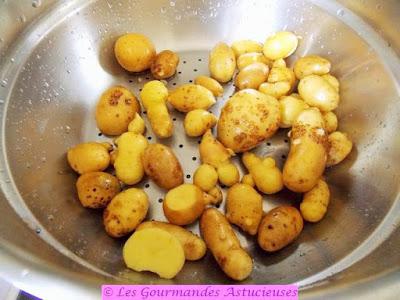 Tarte fine (sarrasin-pois chiches) aux orties et aux pommes de terre (Vegan)