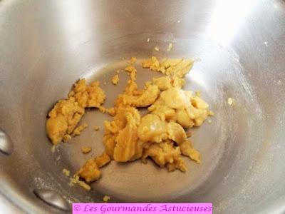 Tarte fine (sarrasin-pois chiches) aux orties et aux pommes de terre (Vegan)