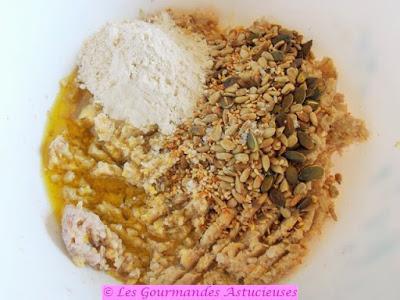 Tarte fine (sarrasin-pois chiches) aux orties et aux pommes de terre (Vegan)