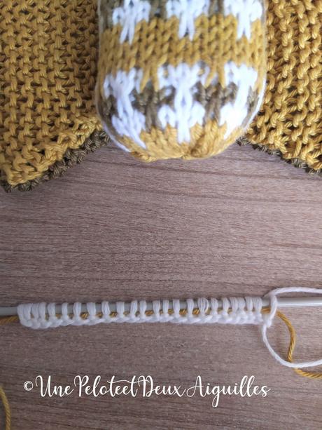 Tricoter une suspension sonore pour tapis d'éveil bébé - Le chauve-pillon