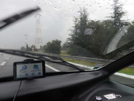 La France - Sur la route par temps d'orage....