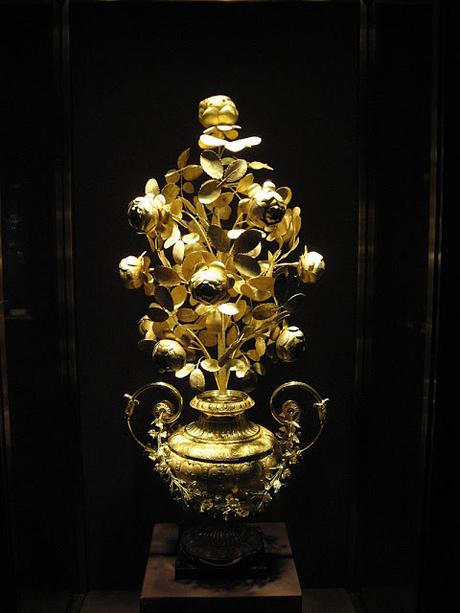 La première communion du prince héritier Rodolphe et une rose d'or pour l'impératrice Elisabeth