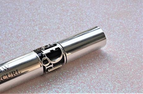 Diorswhow Iconic Overcurl griffé Des cils en haute couture avec Diorswhow Iconic Overcurl