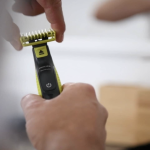 BEAUTE : E-TV a testé le Philips OneBlade ! Un rasoir polyvalent…