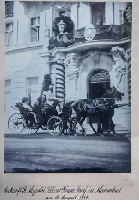 Musée de Marienbad : documents iconographiques sur la visite de l'empereur François-Joseph au roi Edouard VII en 1904.