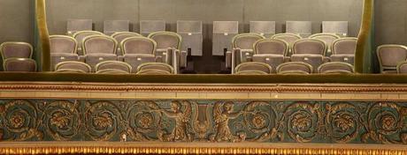VERSAILLES : ALLER AU THEATRE MASQUE VERSAILLES : ALLER AU THEATRE MASQUE