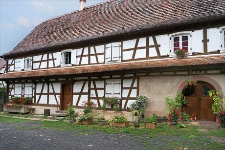 Maison à colombages dans le village d'Hunspach © Jean-Pierre Dalbéra - licence [CC BY 2.0] from Wikimedia Commons