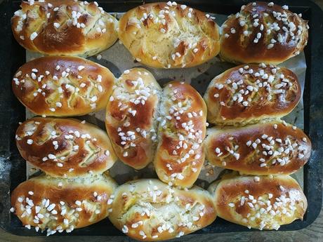 Pains au lait extra au thermomix Pains au lait extra au thermomix