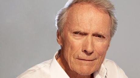Clint Eastwood à la réalisation et en vedette de Cry Macho ?
